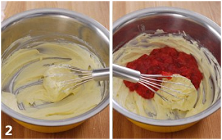 Bước 4: Trộn hỗn hợp kem với dâu