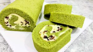 cách làm bánh bông lan cuộn trà xanh